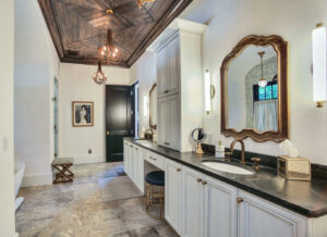 Master bathroom — Tampa Bay